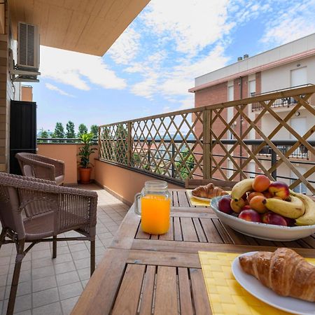 Casa Baia Flaminia Appartement Pesaro Buitenkant foto